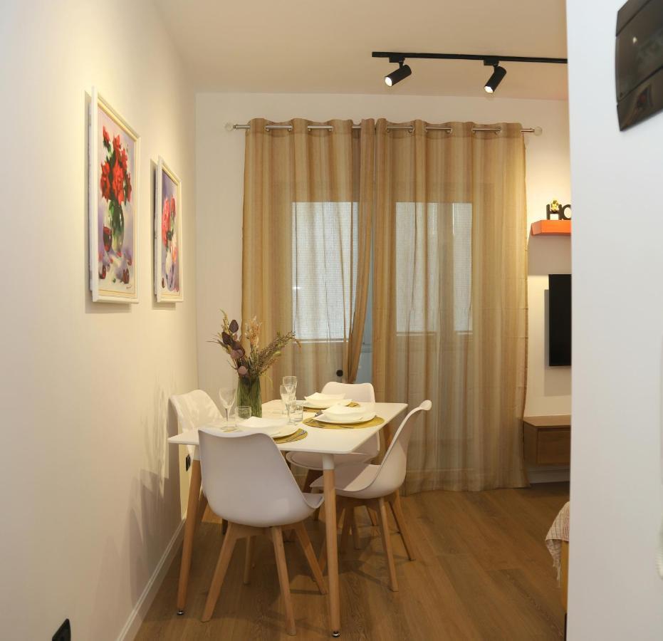 Mjolly Apartment Tirana Esterno foto