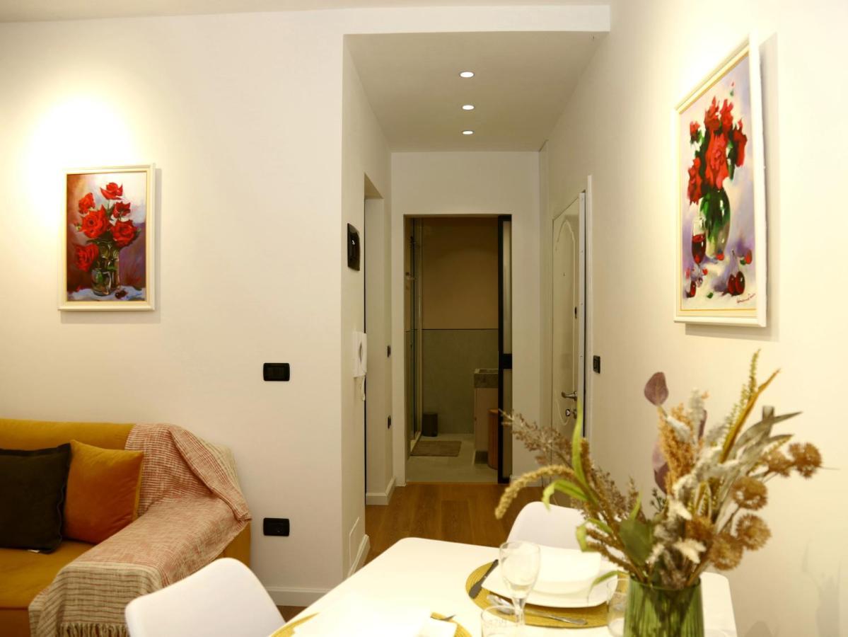 Mjolly Apartment Tirana Esterno foto