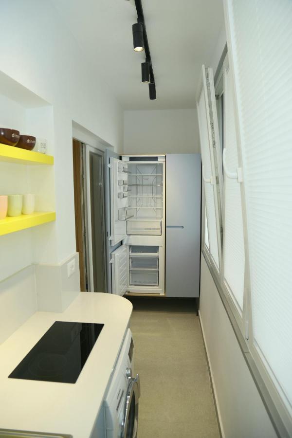 Mjolly Apartment Tirana Esterno foto
