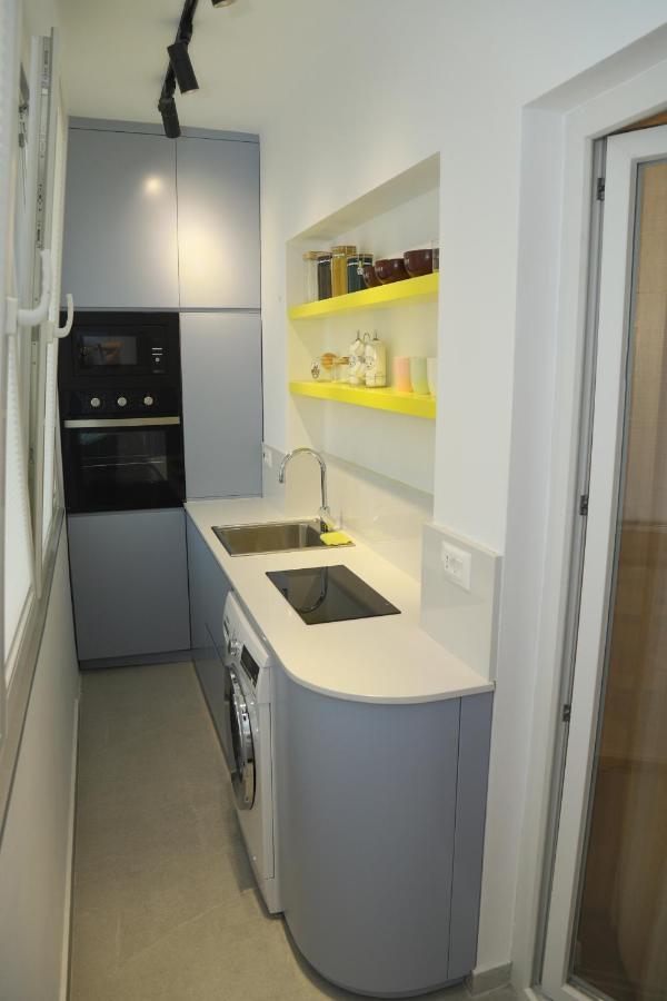 Mjolly Apartment Tirana Esterno foto